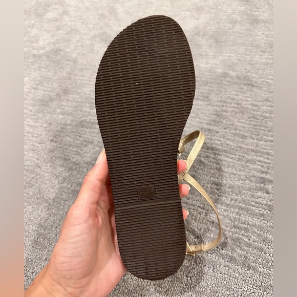 Havaianas You Riviera Gold Leaf Sandals - Picture 5 of 5